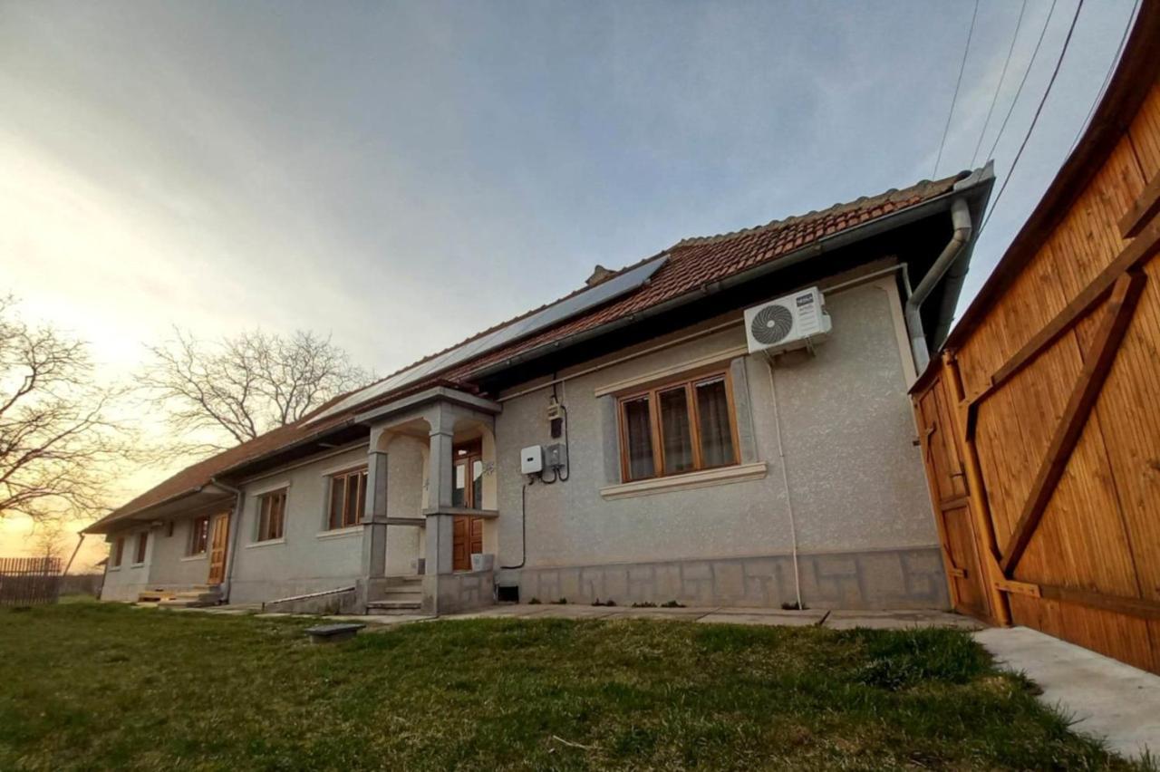Penzion Galeria Turismului Montan Cîrţişoara Exteriér fotografie